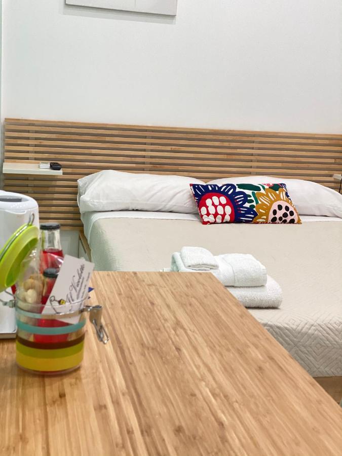 Il Vicoletto Hotell Neapel Exteriör bild